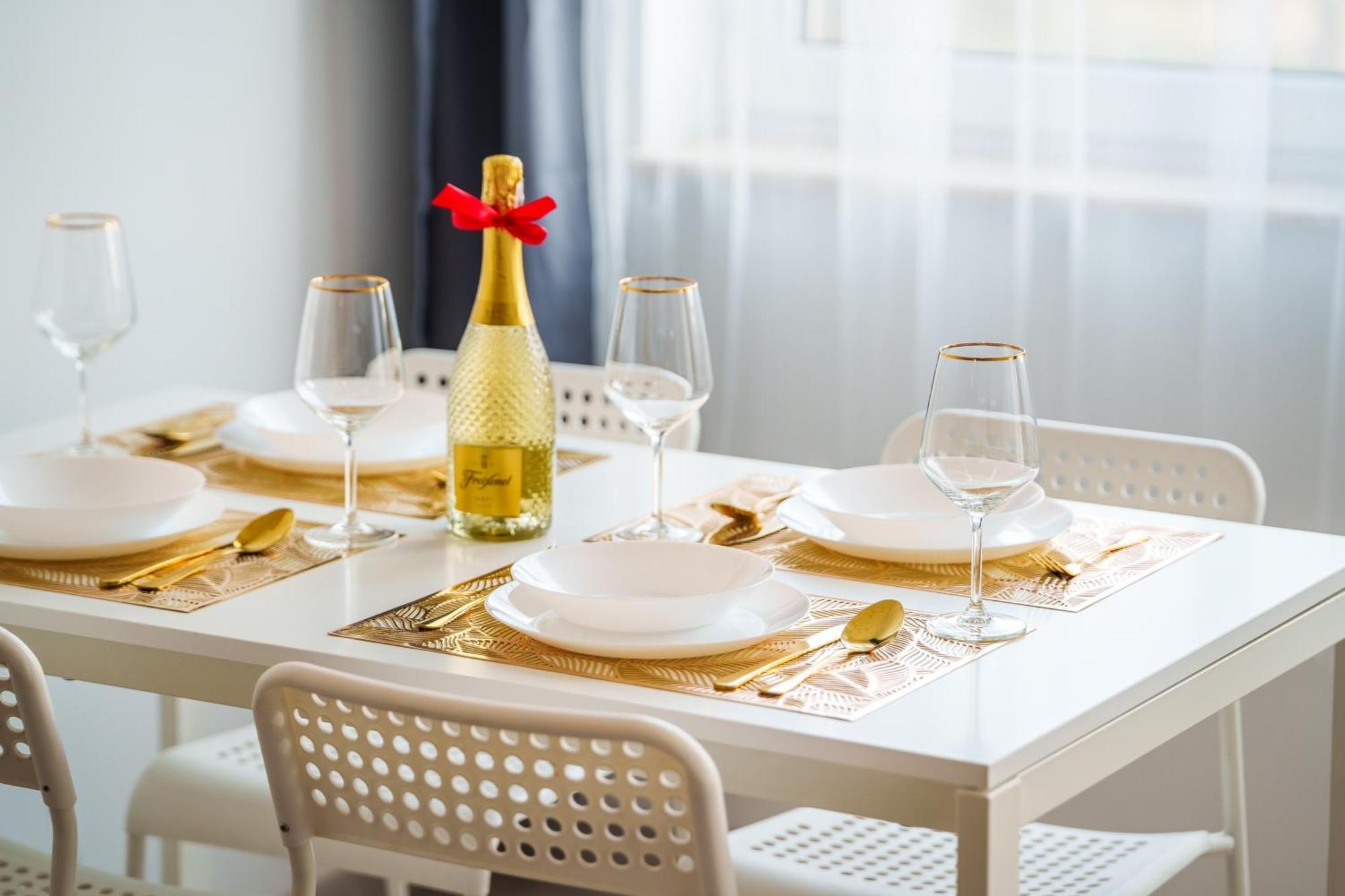 Apartament Miodowy Dom Apartment *